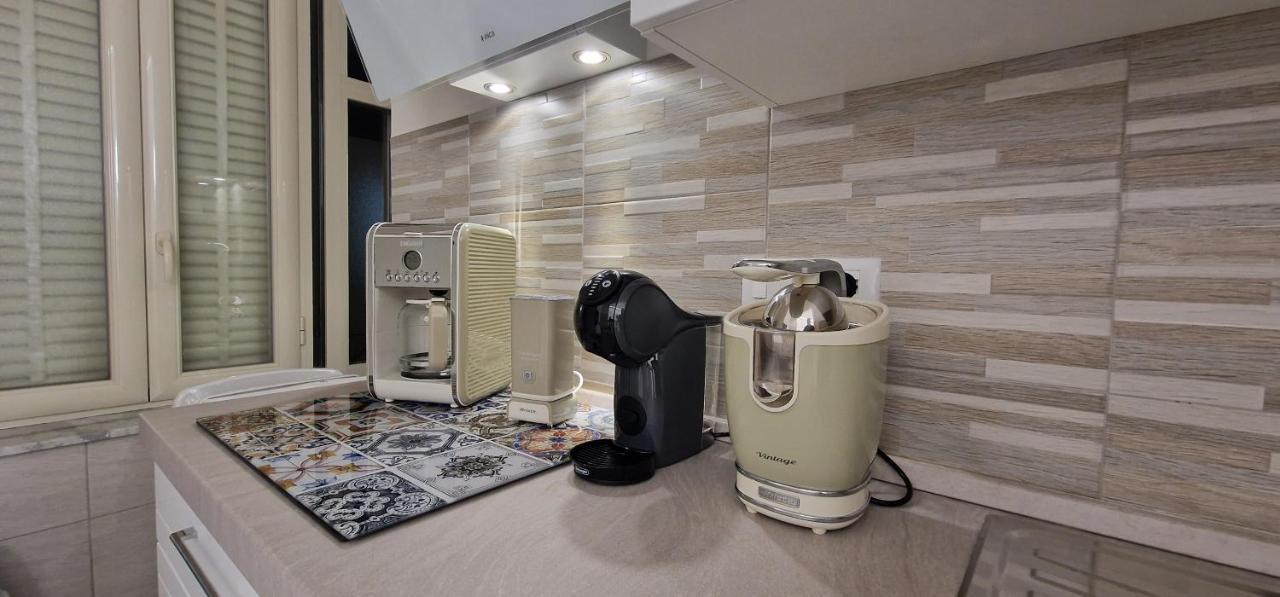 Appartamento B&B La Dimora Di Parthenope Napoli Eksteriør bilde